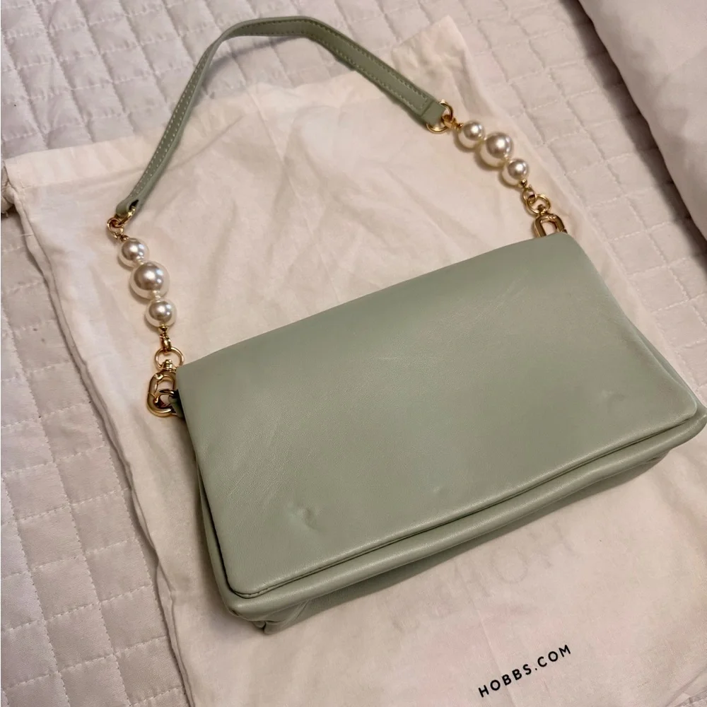 Jas Pearl Clutch with Pearl detail - Picture 6 of 10